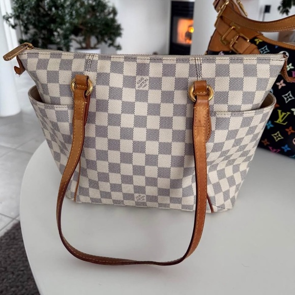 Louis Vuitton Damier Azul Totally - Authentic - Picture 9 of 10